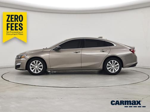 Gold 2022 Chevrolet Malibu LT