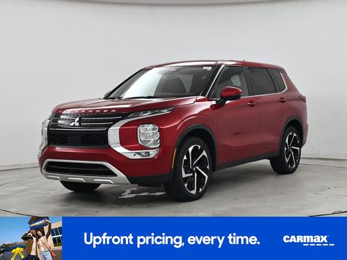 Red 2024 Mitsubishi Outlander SE