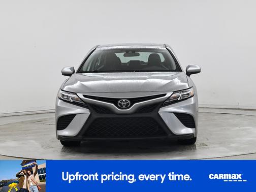 Silver 2019 Toyota Camry SE