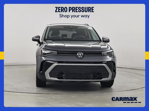 Gray 2025 Volkswagen Taos SE