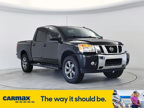 2015 Nissan Titan SV