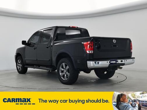 2015 Nissan Titan SV