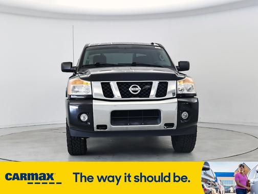 2015 Nissan Titan SV