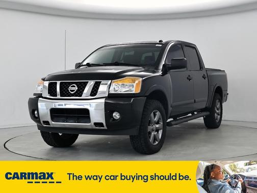2015 Nissan Titan SV