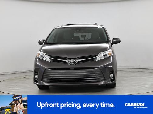 2019 Toyota Sienna XLE