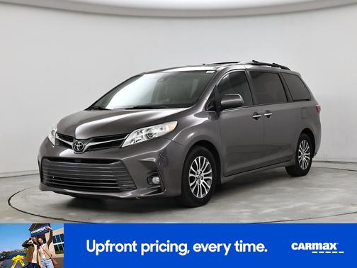 2019 Toyota Sienna XLE