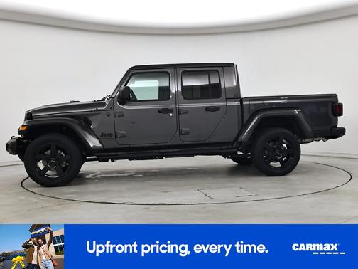 Gray 2025 Jeep Gladiator Nighthawk