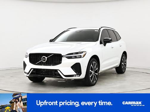 2024 Volvo XC60 B5 Plus Dark Theme