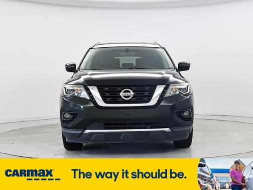 2019 Nissan Pathfinder SV