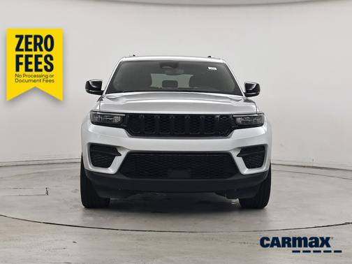 Silver 2023 Jeep Grand Cherokee Altitude X