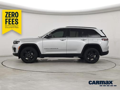 Silver 2023 Jeep Grand Cherokee Altitude X