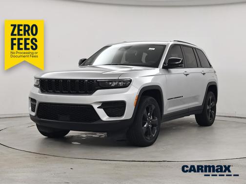 Silver 2023 Jeep Grand Cherokee Altitude X