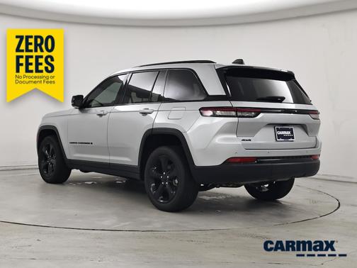 Silver 2023 Jeep Grand Cherokee Altitude X