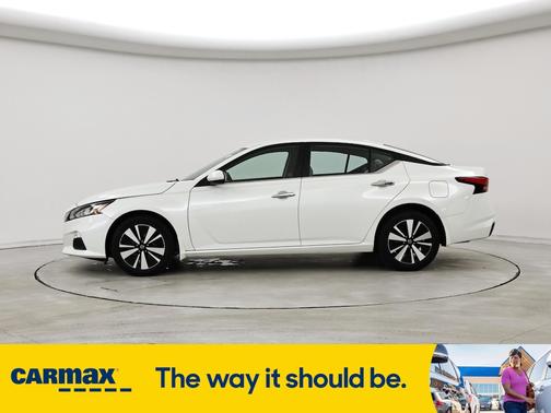 2022 Nissan Altima SV