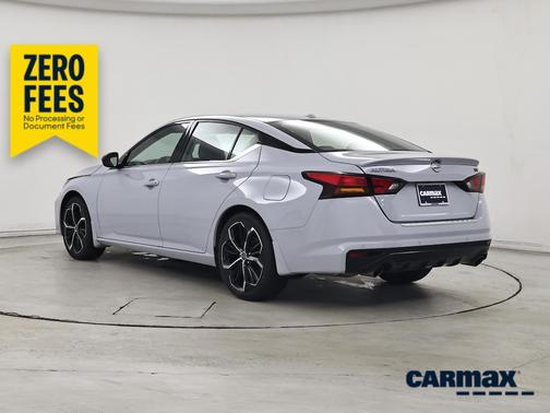 Gray 2023 Nissan Altima SR