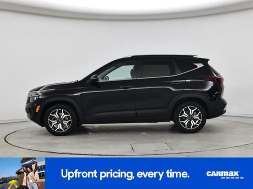 Black 2021 Kia Seltos EX