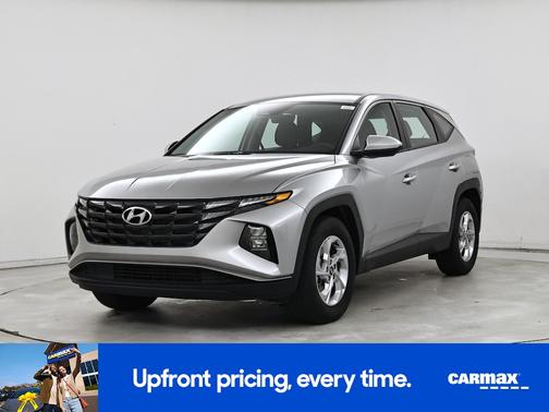 Silver 2024 Hyundai TUCSON SE