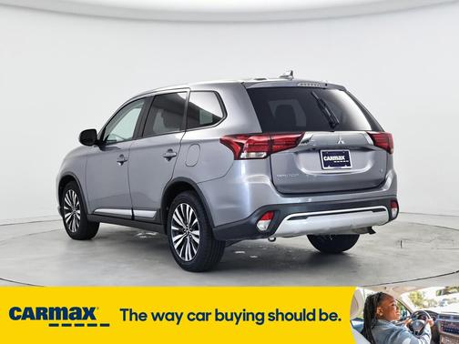 2020 Mitsubishi Outlander SE