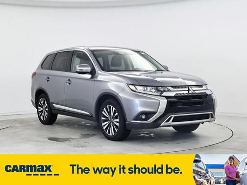 2020 Mitsubishi Outlander SE