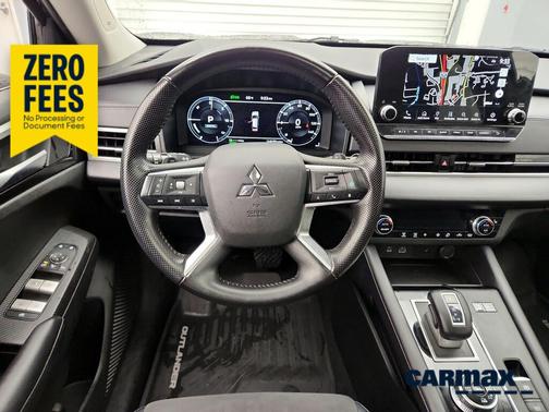 Black 2024 Mitsubishi Outlander SE