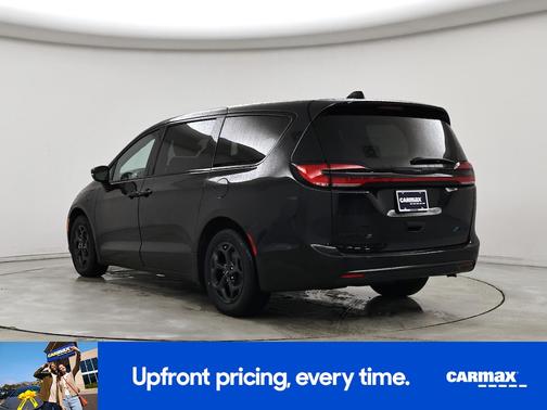 2022 Chrysler Pacifica Hybrid Touring L