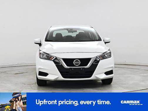 White 2022 Nissan Versa SV