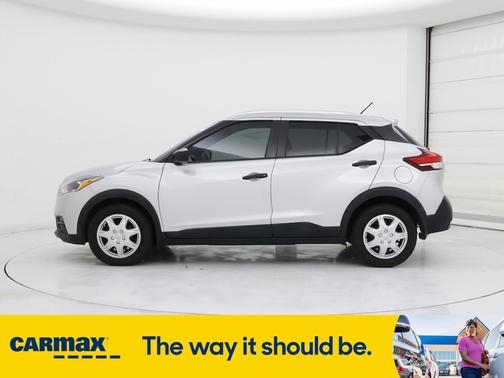 2019 Nissan Kicks S