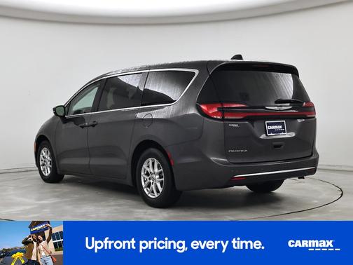 Gray 2023 Chrysler Pacifica Touring L