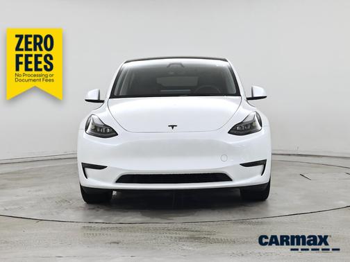 White 2023 Tesla Model Y Long Range