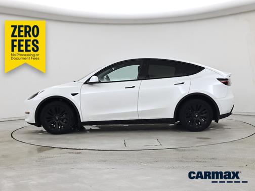 White 2023 Tesla Model Y Long Range