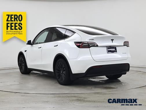 White 2023 Tesla Model Y Long Range