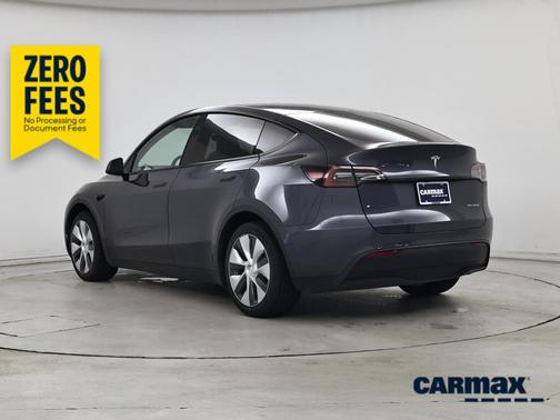 Gray 2023 Tesla Model Y Long Range