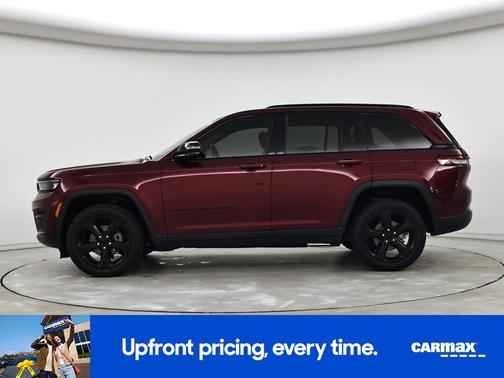 Burgundy 2023 Jeep Grand Cherokee Altitude