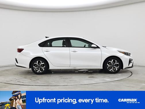 White 2021 Kia Forte LXS