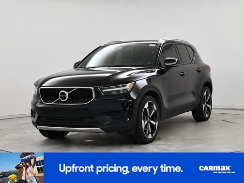 2020 Volvo XC40 T5 Momentum