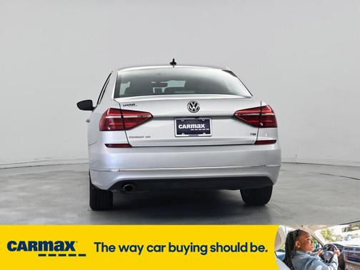 2016 Volkswagen Passat SE