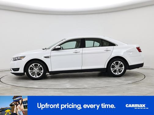 White 2015 Ford Taurus SEL