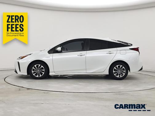 White 2021 Toyota Prius XLE