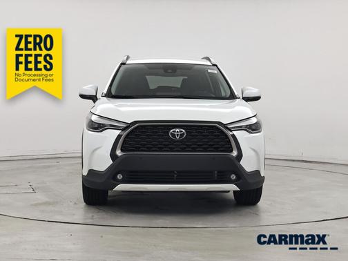 White 2022 Toyota Corolla Cross XLE