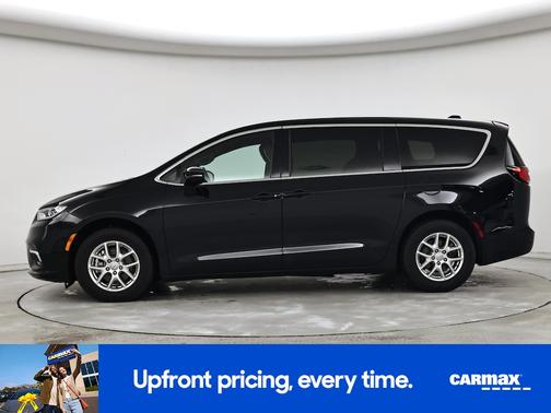 Black 2025 Chrysler Pacifica Select