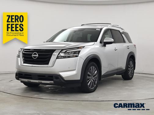 Silver 2023 Nissan Pathfinder SL