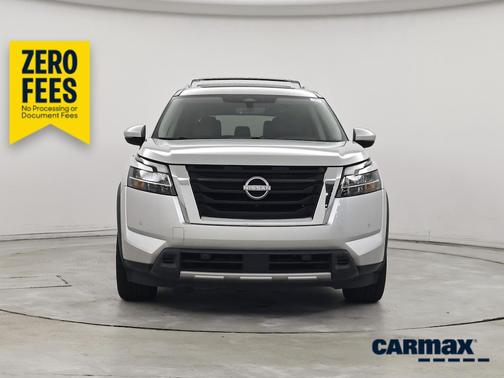 Silver 2023 Nissan Pathfinder SL
