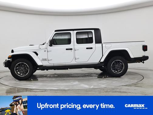 White 2021 Jeep Gladiator Overland