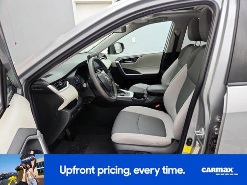 2020 Toyota RAV4 Hybrid XLE