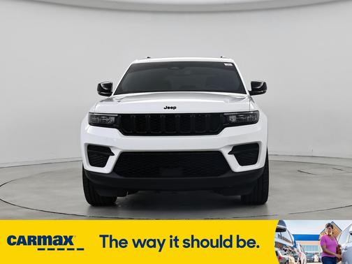 2022 Jeep Grand Cherokee Altitude