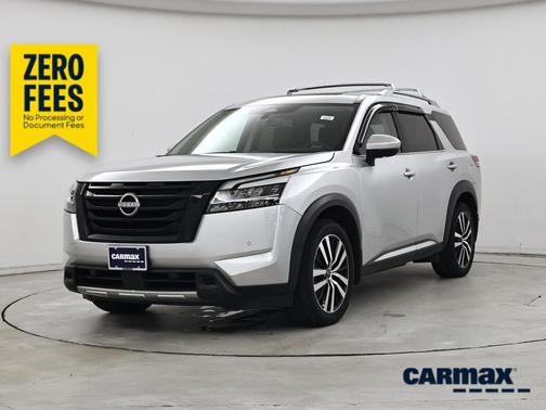 Silver 2023 Nissan Pathfinder Platinum