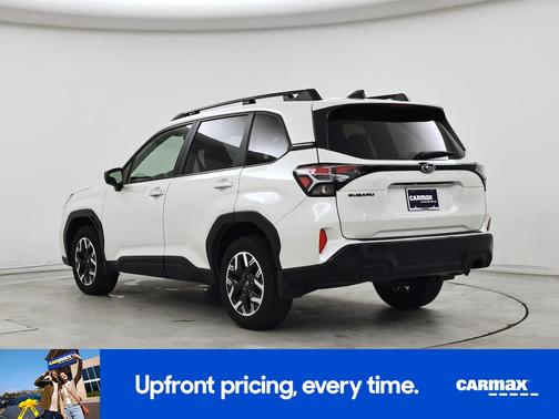 White 2025 Subaru Forester Premium