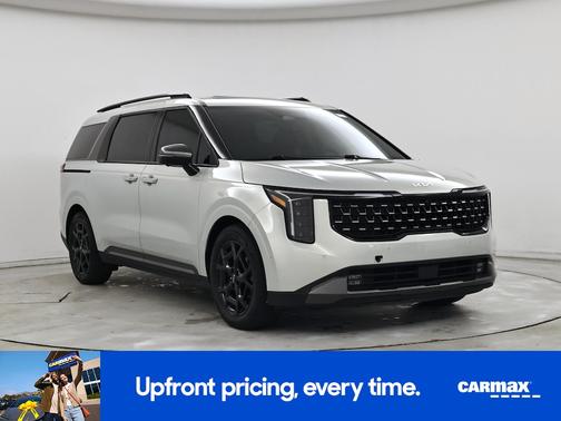 Silver 2025 Kia Carnival SX Prestige