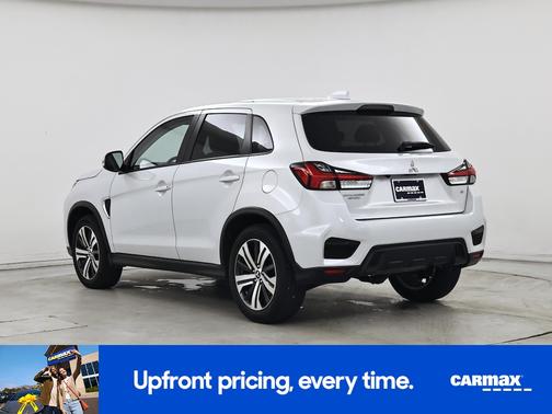 White 2025 Mitsubishi Outlander Sport SE