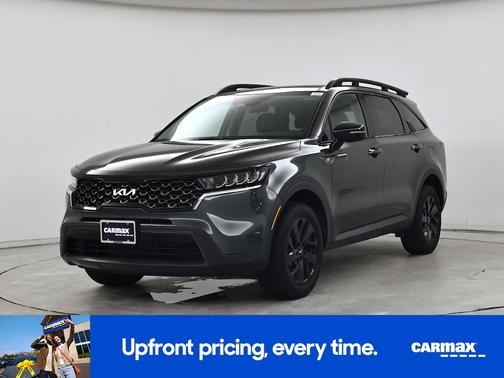 Green 2022 Kia Sorento X-Line EX